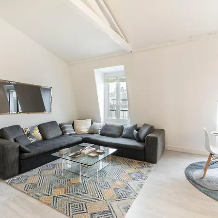 Apartment Vue Magnifique Sur Le Sacre Coeur. *